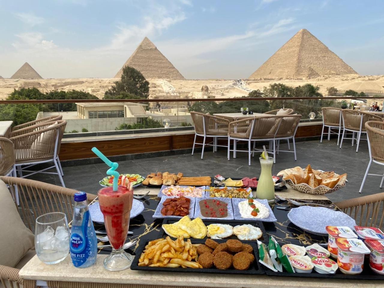 Shadow Pyramids Suites And Jacuzzi Kafret el-Gabal 외부 사진